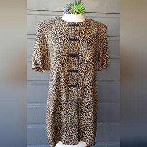 Vintage R&M Richards By Karen Wong Animal Print Short Sleeve Blazer. Size 10.